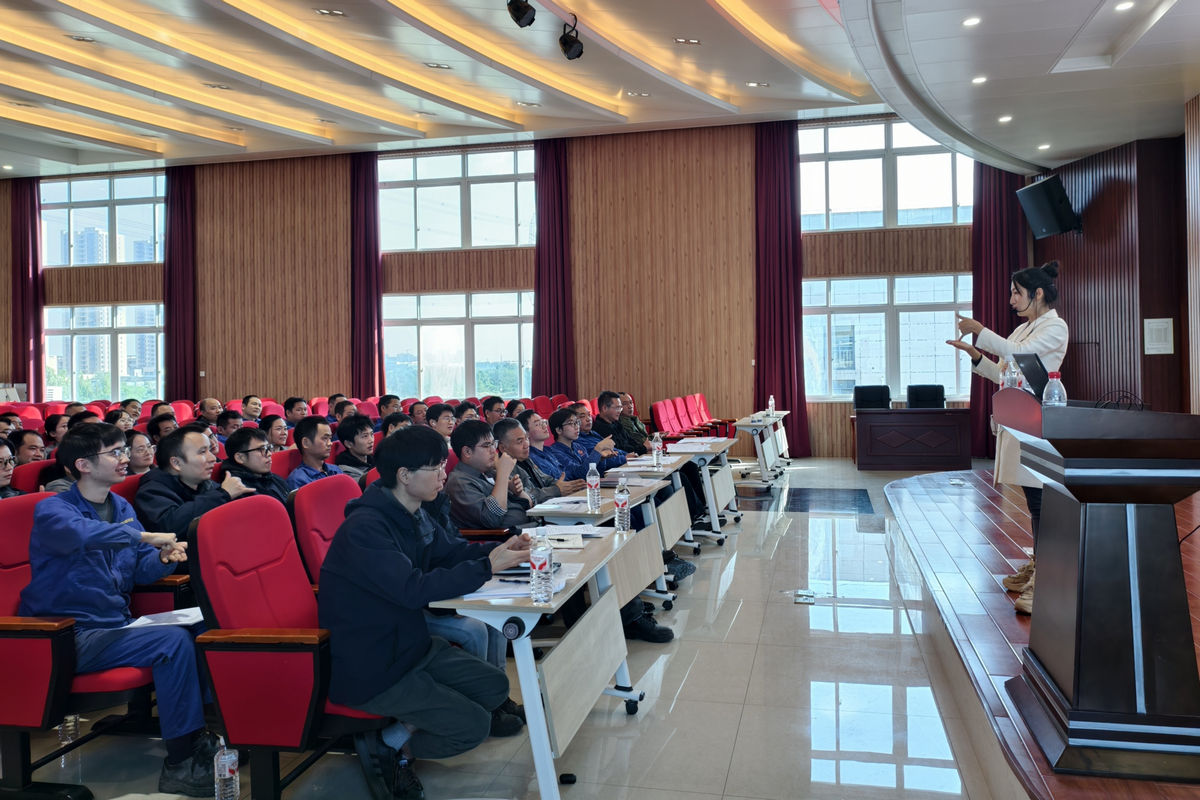 精城特瓷舉辦“溝通無障礙”手語培訓班開班儀式